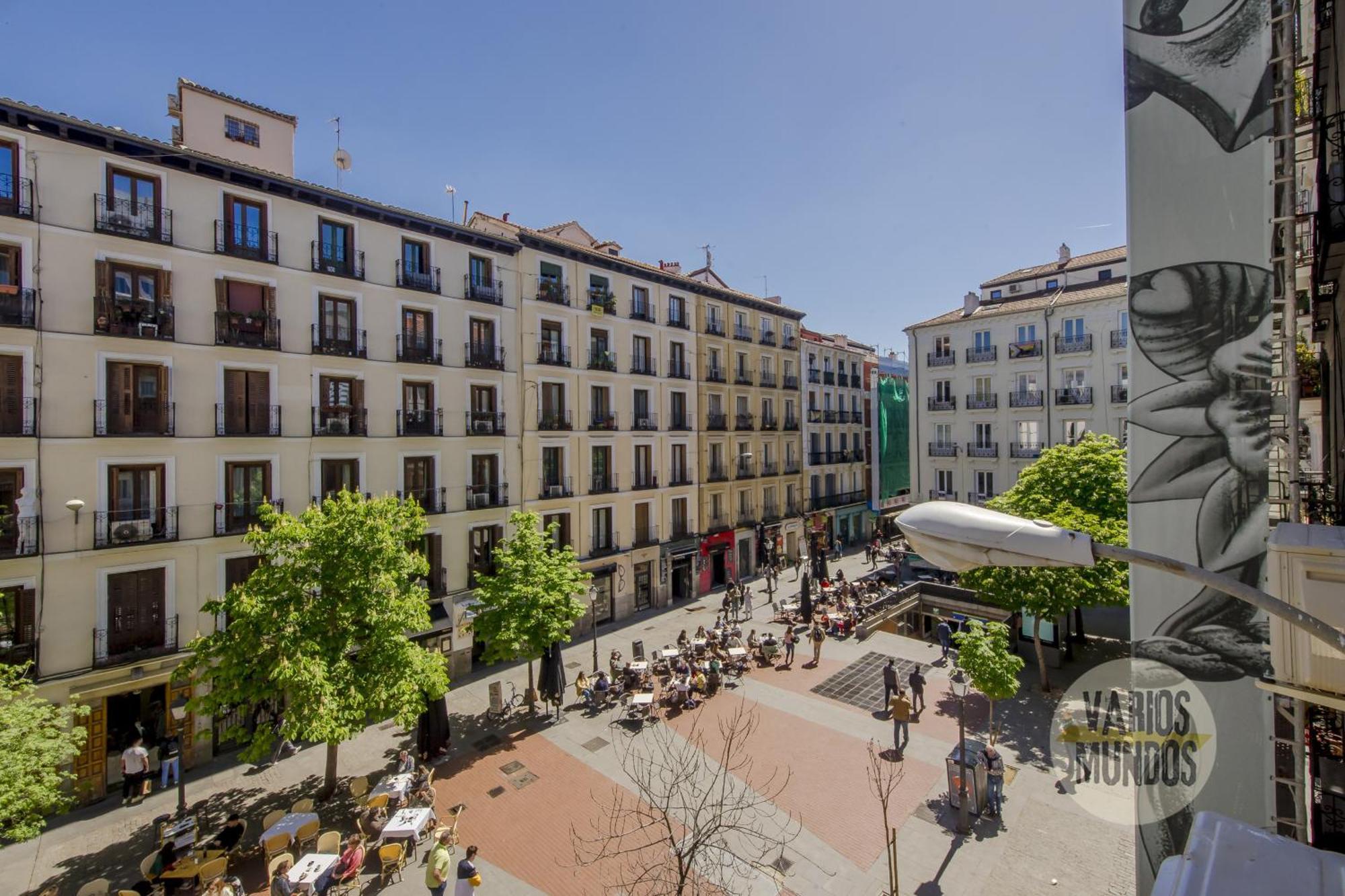 Confortable Apt Para 3 Pax A 1 Min De Gran Via Madrid Luaran gambar
