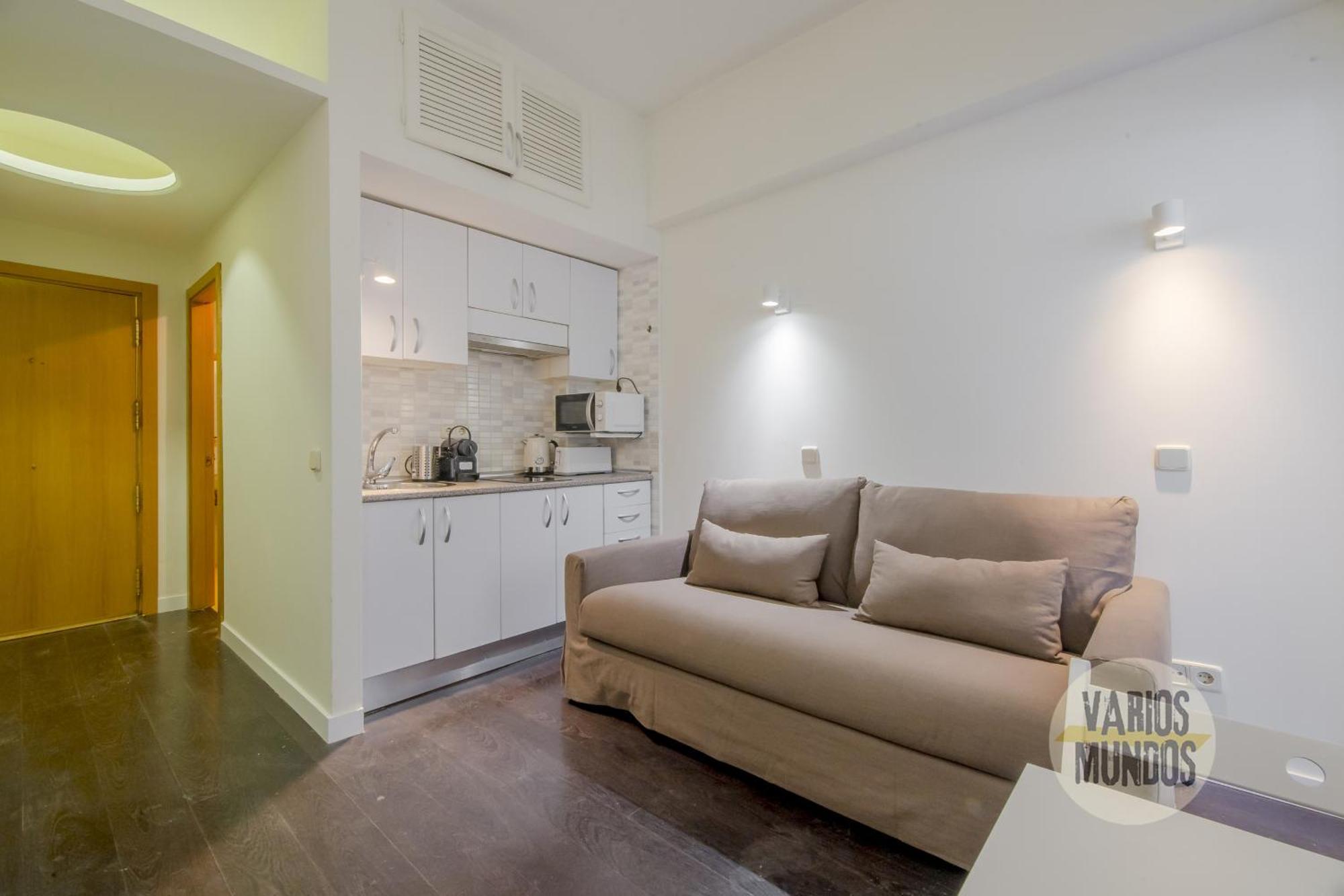 Confortable Apt Para 3 Pax A 1 Min De Gran Via Madrid Luaran gambar